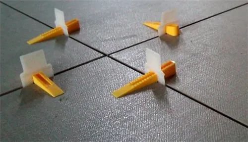 瓷磚膠貼磚，也會(huì)空鼓嗎？(圖4)